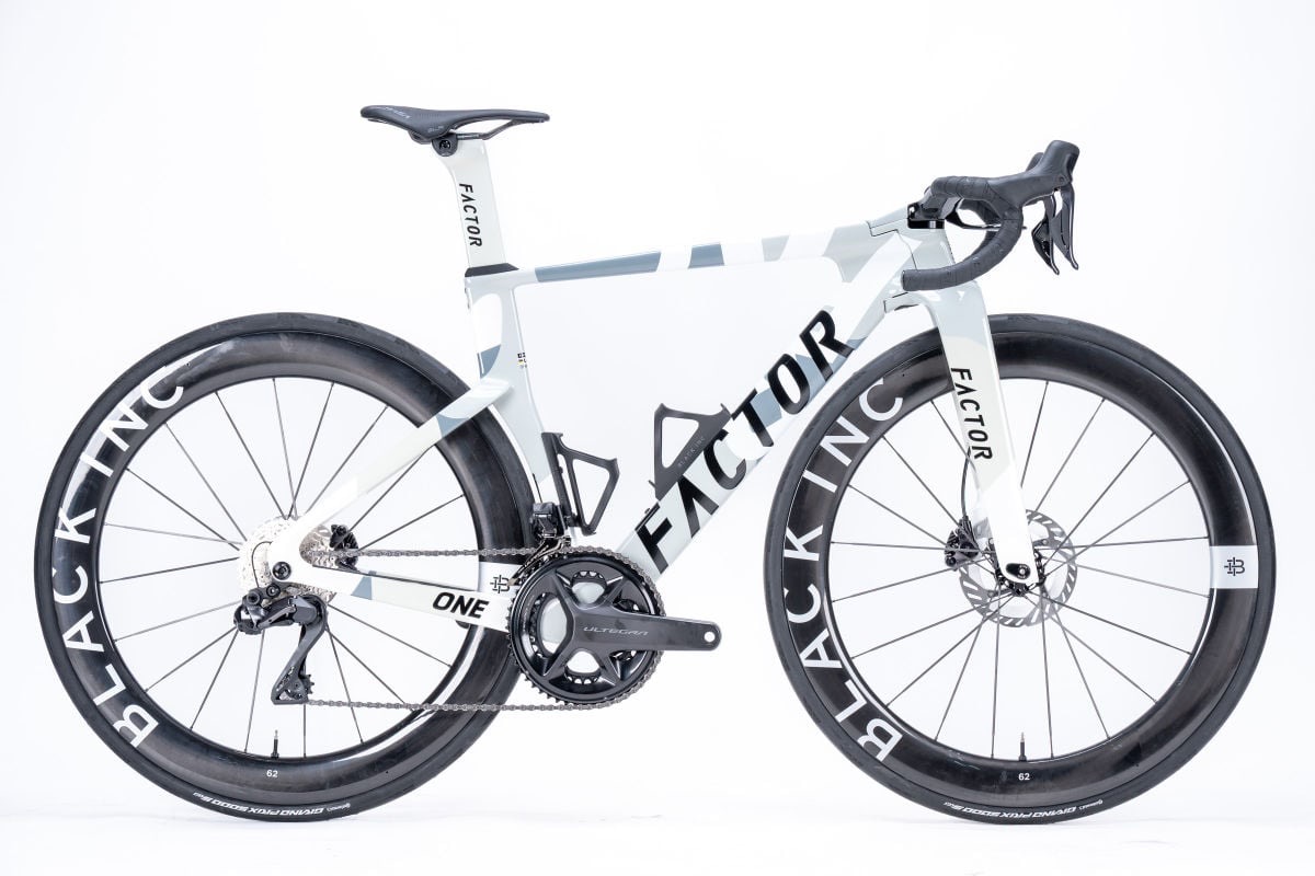 FACTOR ONE ― すべてを一から見直した、最速への答え 大阪シルベスト 