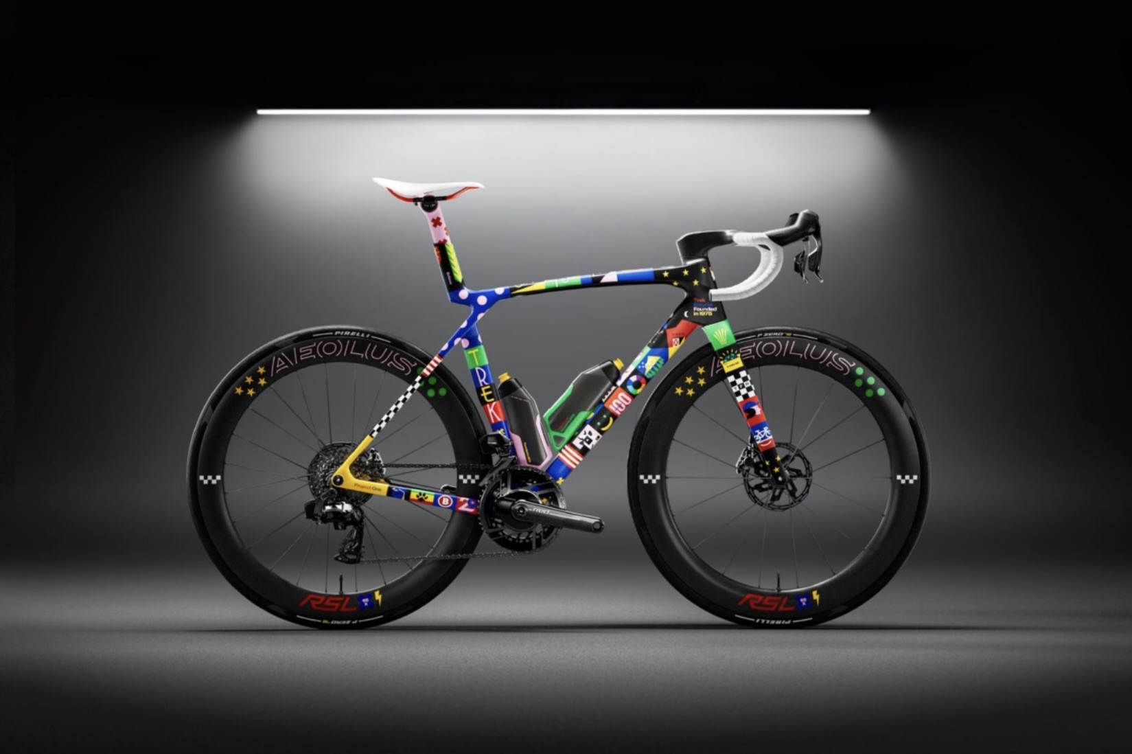 次の50年を走る一台✨TREK MADONE 限定モデル 大阪 シルベストサイクル 