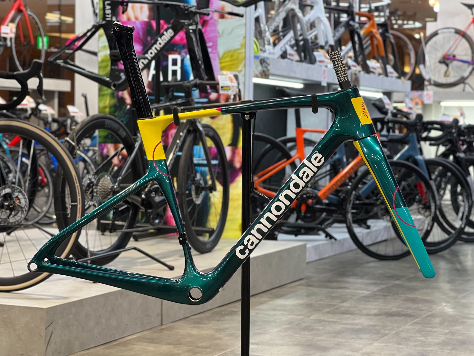 日本にわずか25本しか入荷しないアジア限定のSuperSix EVOを手に入れる